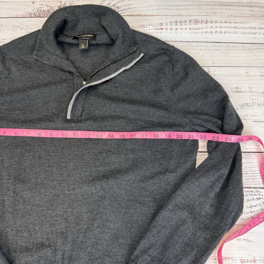 Banana Republic Mens Zip Sweater Size XL Gray 100% Merino Wool Business Casual - Picture 2 of 8